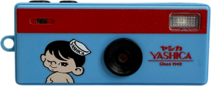 YASHICA Funtastic Keychain Camera (YASHICA Boy Adventure)