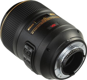 Nikon AF-S Micro-Nikkor 105mm f/2.8G IF-ED VR