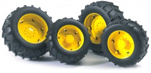 Bruder Twin Tyres with Yellow Rims (02321)