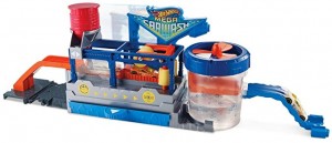 Hot Wheels City Mega Car Wash Connectable Play Set with Diecast and Mini Toy Car (FTB66 )