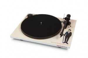 Pro-Ject Audio Systems Essential II White Demon