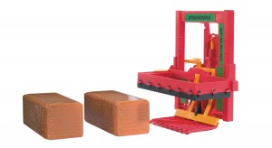 Bruder Silo Block Cutter with Block Hay Bales (02333)