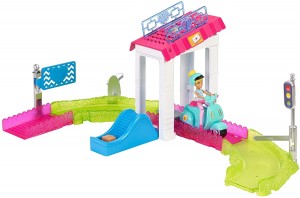 Mattel Barbie On The Go Post Office Playset (FHV85)