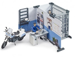Bruder bworld police station with police motorcycle (62732)