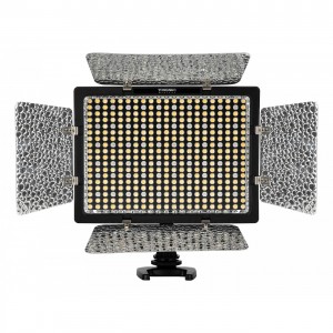 Yongnuo YN300 IV LED RGB Light WB (3200K-5500K)