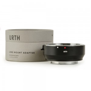 Urth Lens Mount Adapter Compatible with Canon (EF / EF-S) Lens to Sony E Camera Body (Electronic)
