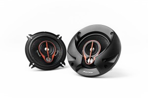 Pioneer TS-R1350S