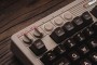 8BitDo Retro Mechanical Keyboard - C64 Edition - ISO - UK English - Beige