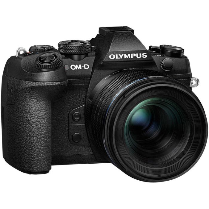 Olympus M.Zuiko Digital ED 45mm f/1.2 PRO