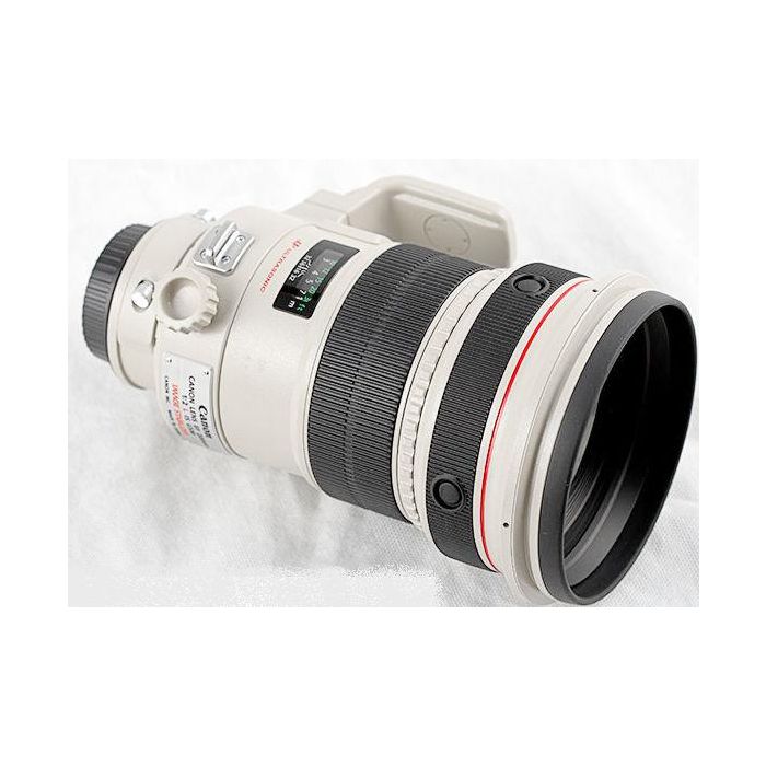 Canon EF 200mm f/2.0L IS USM