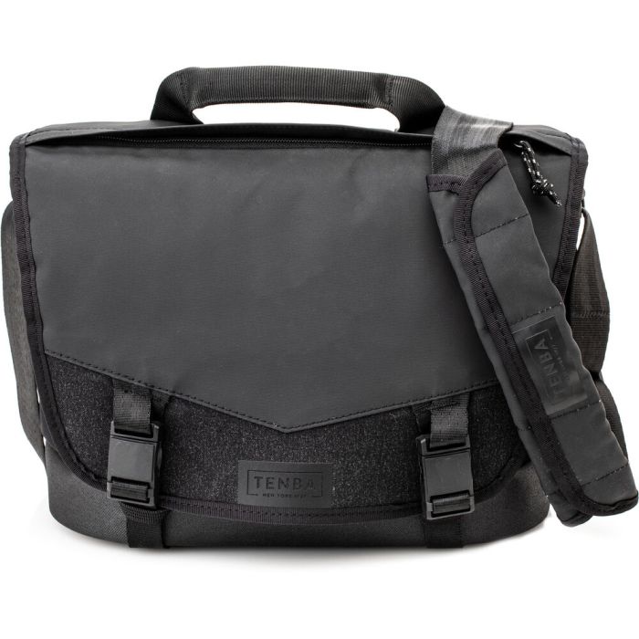 Tenba DNA 9 Messenger Bag Black 638-570