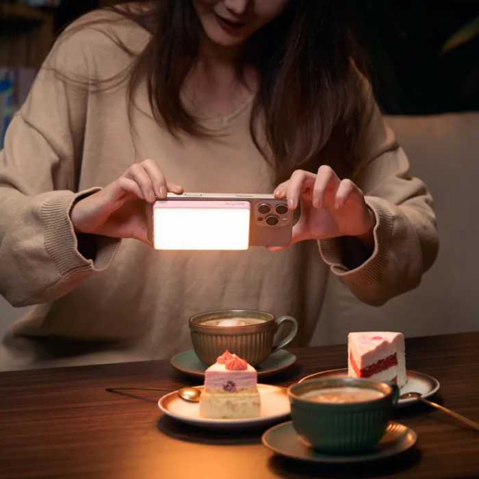 Godox MA5R Mobile Power Bank&RGB LED Light Back Godox MA5R Mobile Power Bank&RGB LED Light Back