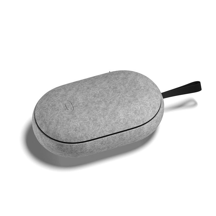 Oculus Quest 2 Carrying Case for Lightweight, Portable Protection