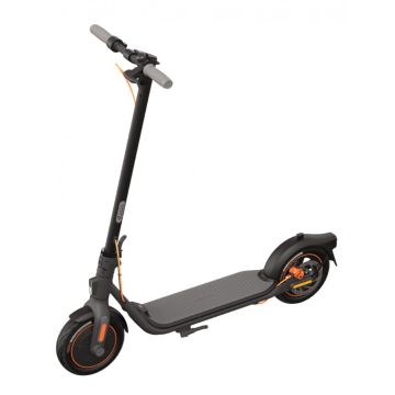 Ninebot KickScooter F40D II Powered by Segway