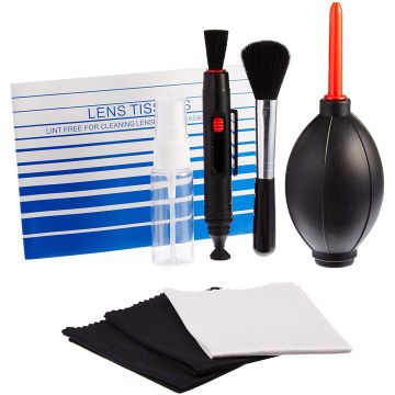 AmazonBasics - Cleaning Kit for DSLR Cameras and Sensitive Electronic Devices
