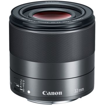 Canon EF-M 32mm f/1.4 STM