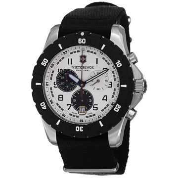 Swiss Army Maverick Men's Watch V241680.1