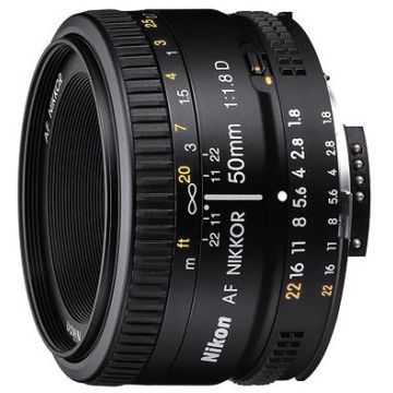 Nikon 50mm f/1.8D AF Nikkor