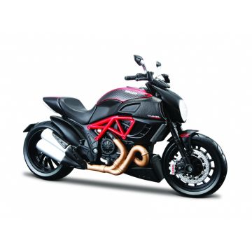 Maisto Motorcycle Ducati Diavel Carbon 1/12 (10131101/68207)