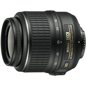Nikon AF-S DX Nikkor 18-55mm f/3.5-5.6G VR