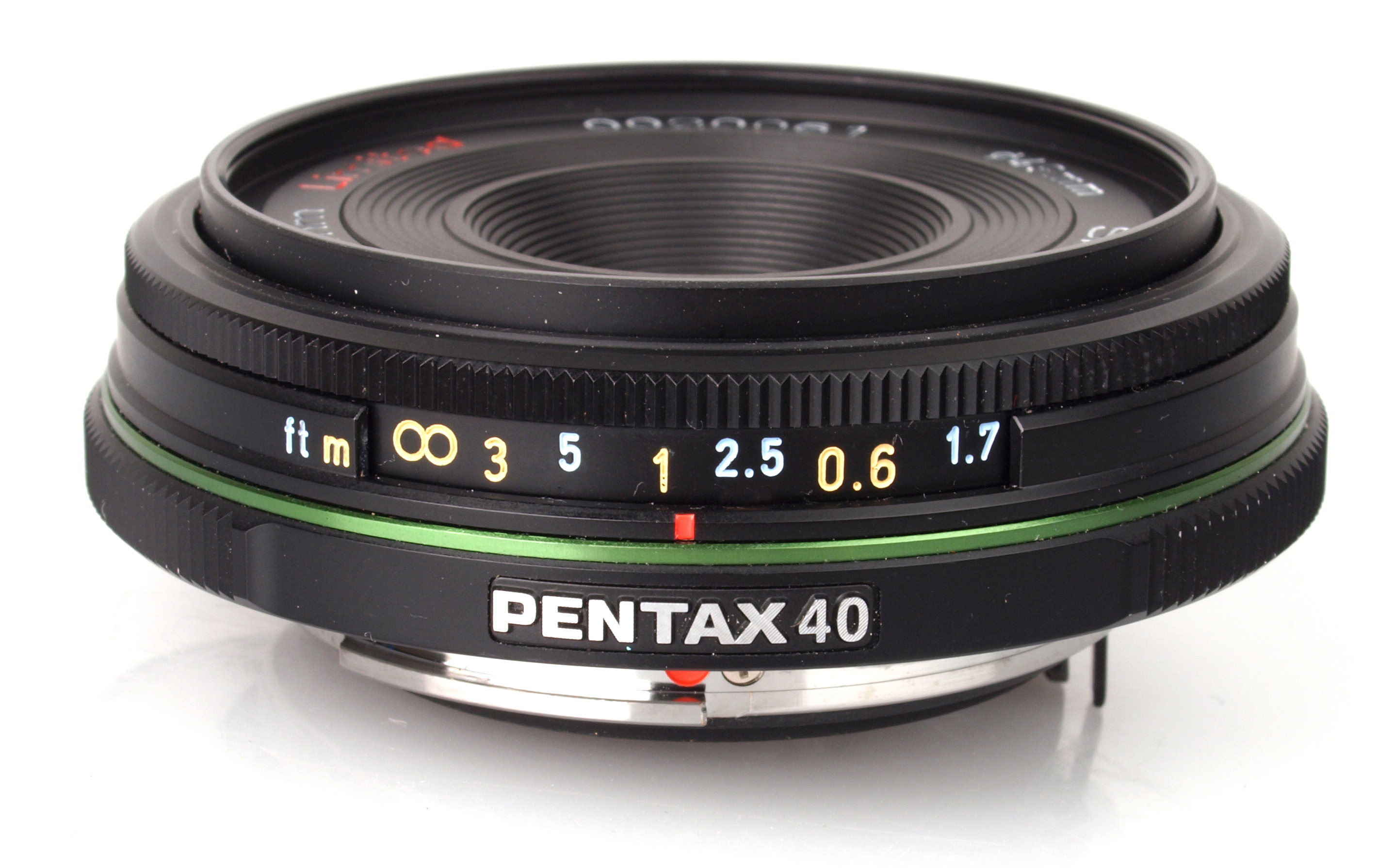 Объектив 40. Pentax SMC da 40mm f/2.8 Limited. Объектив Pentax SMC da 40mm f/2.8 XS. Объектив Pentax SMC da 40mm f/2.8 Limited HD. 40mm f2.8 Pancake Pentax.