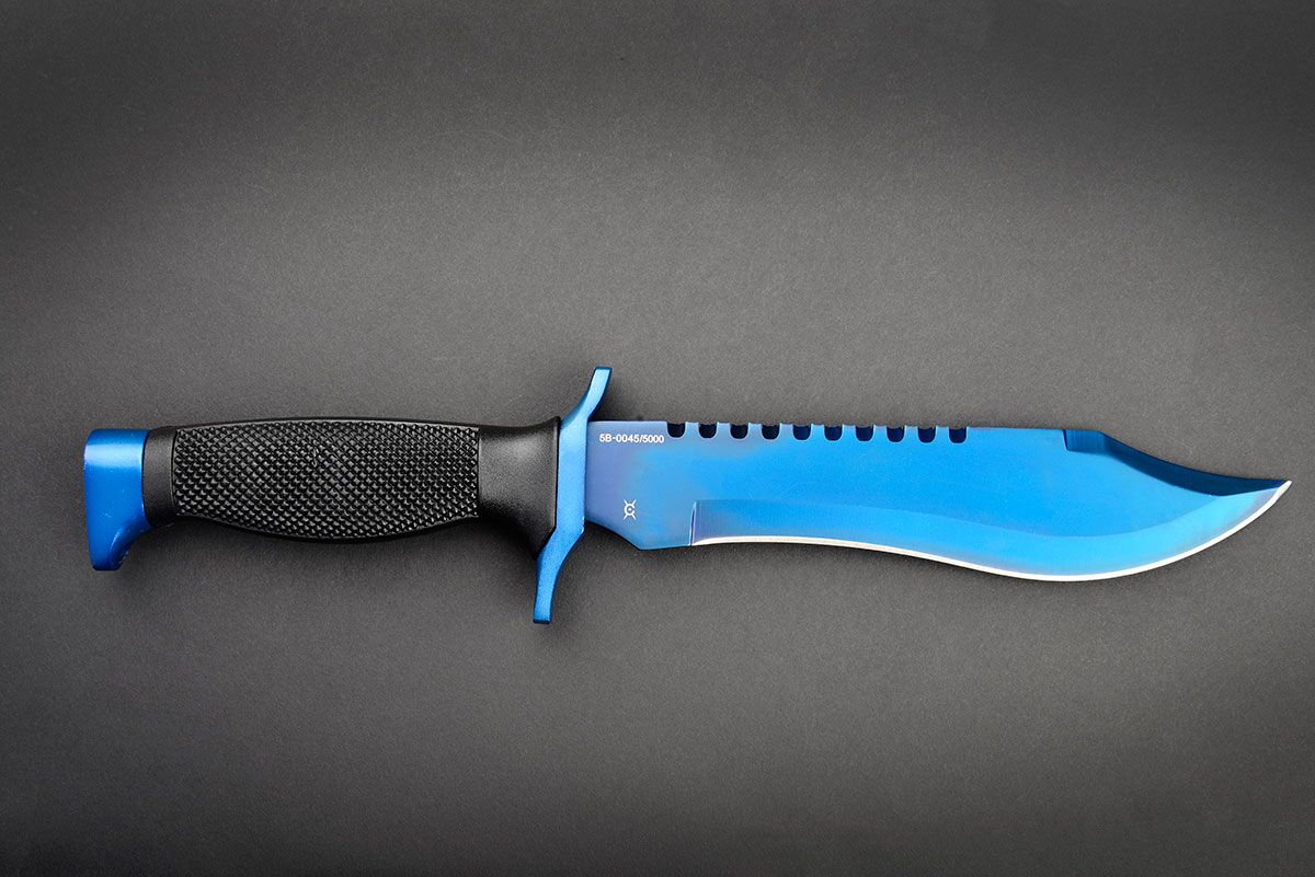 Blue steel knife. Нож Боуи. Нож Боуи вороненая сталь. Blue Steel нож Bowie. Охотничий нож Боуи.