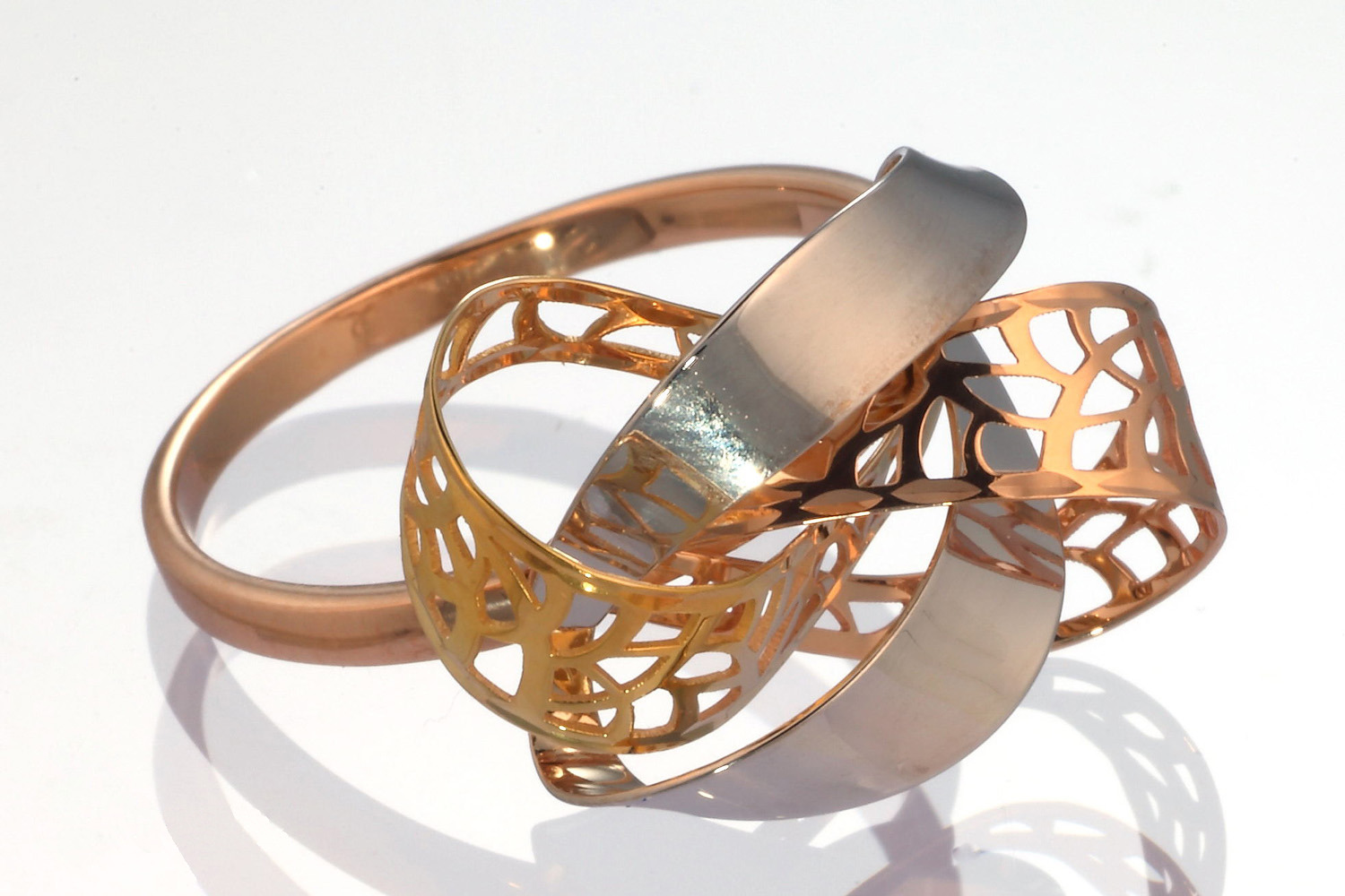 Золотое кольцо Louis Vuitton. Jewelry Factory.